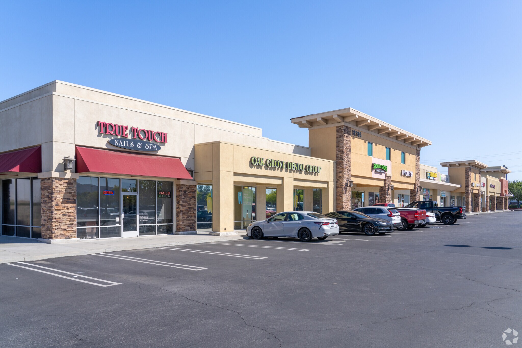 18285 Collier Ave, Lake Elsinore, CA for sale Primary Photo- Image 1 of 1