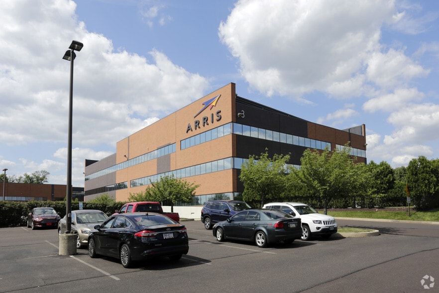 101 Tournament Dr, Horsham Township, PA for lease - Building Photo - Image 1 of 13