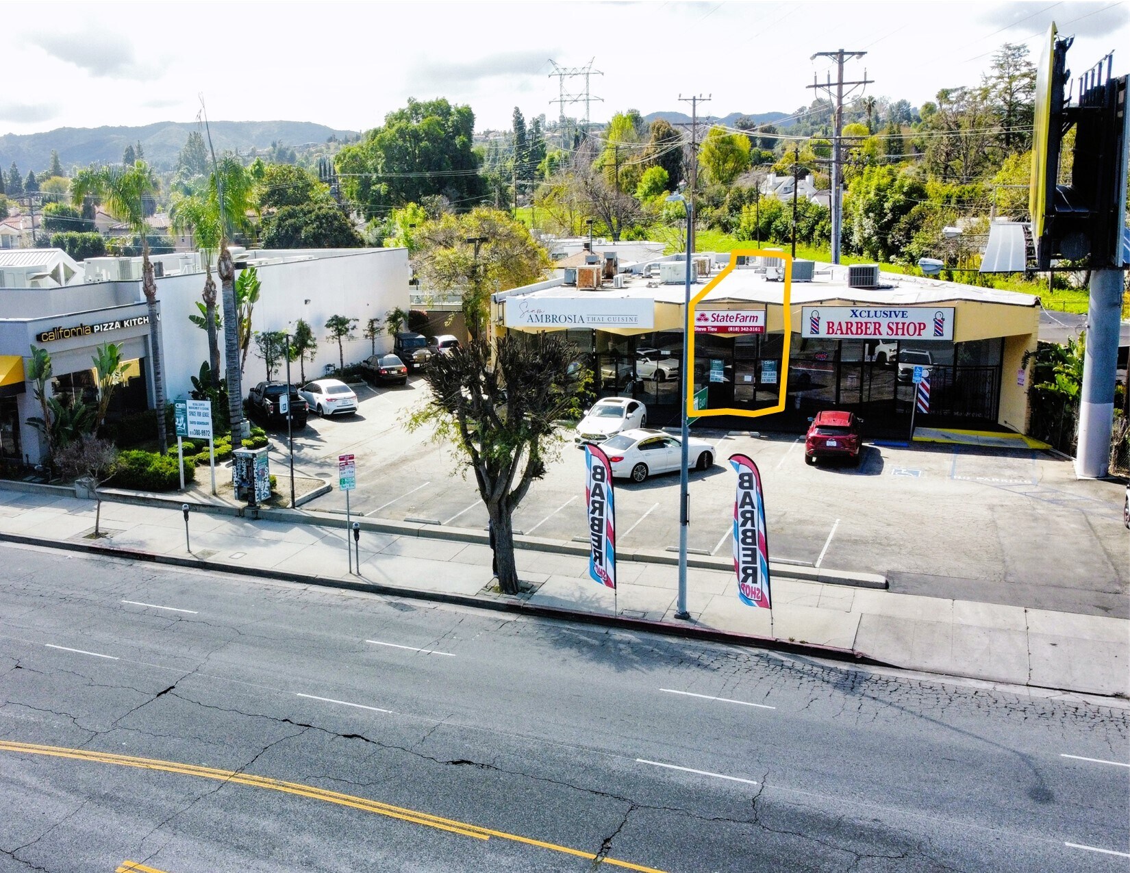 18816-18824 Ventura Blvd, Tarzana, CA for lease Building Photo- Image 1 of 13