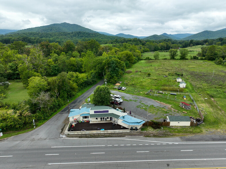 12167 Lee Hwy, Sperryville, VA for sale - Primary Photo - Image 1 of 1