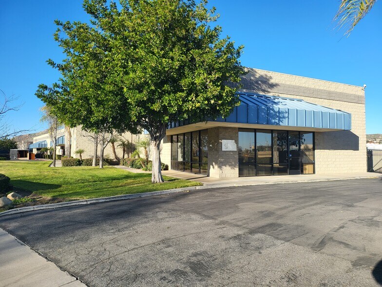 6240 Box Springs Blvd, Riverside, CA 92507