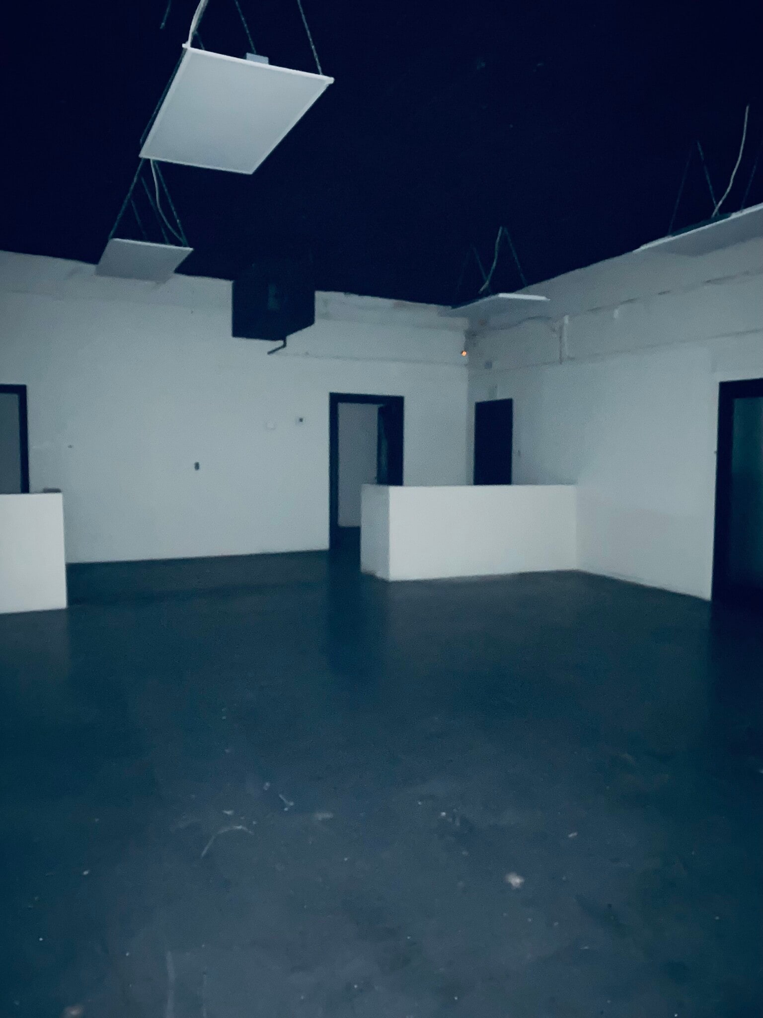 5024-5026 Vineland Ave, North Hollywood, CA for lease Interior Photo- Image 1 of 10