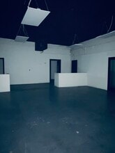 5024-5026 Vineland Ave, North Hollywood, CA for lease Interior Photo- Image 1 of 10