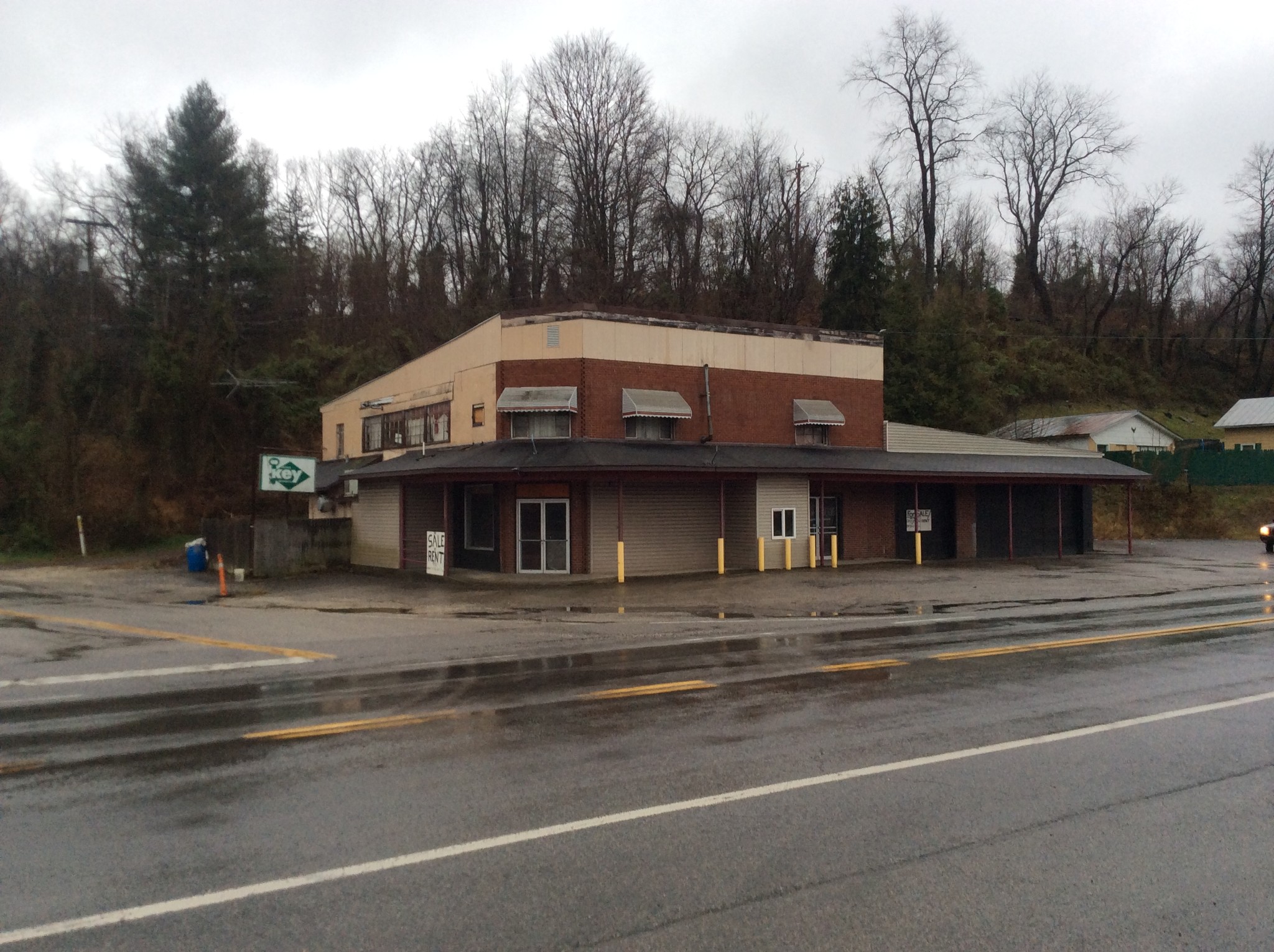 6921 Route 52, Prichard, WV for sale Primary Photo- Image 1 of 1