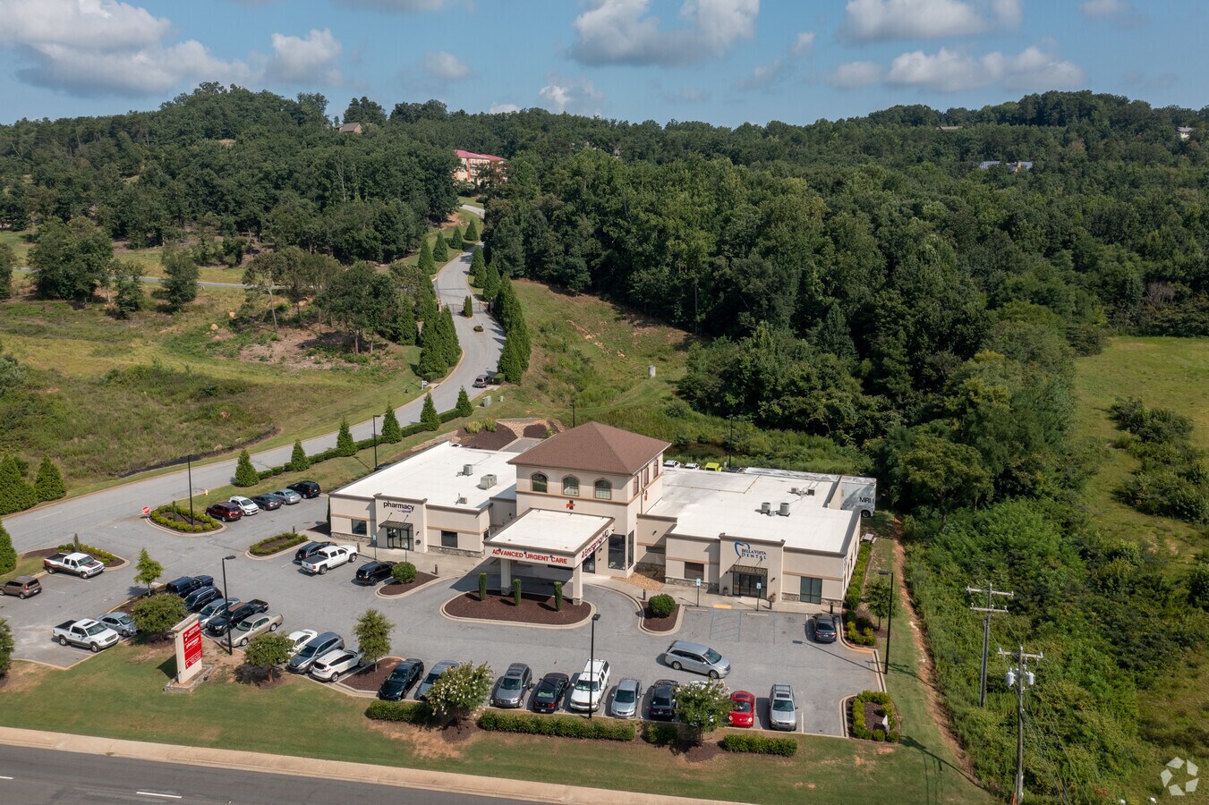 2498 N Pleasantburg Dr, Greenville, SC 29609