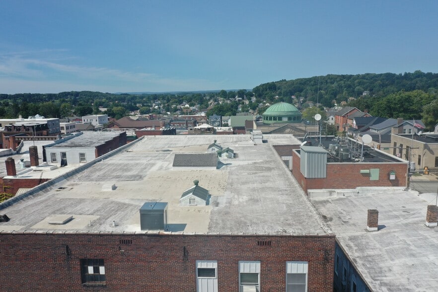 124 N Center Ave, Somerset, PA for sale - Building Photo - Image 2 of 9