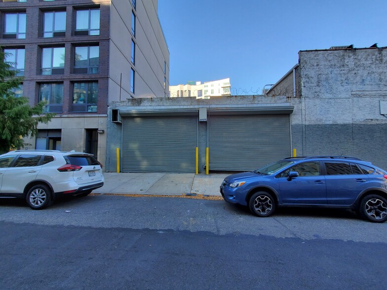 441 Keap St, Brooklyn, NY for lease - Building Photo - Image 2 of 6