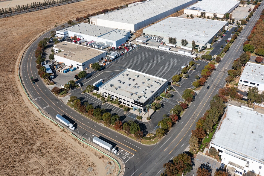 1260 S Dupont Ave, Ontario, CA for sale - Building Photo - Image 3 of 10