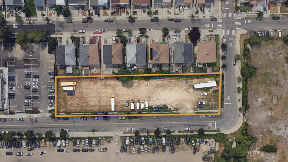 465 Beach 62nd St, Far Rockaway, NY for lease - Aerial - Image 1 of 6