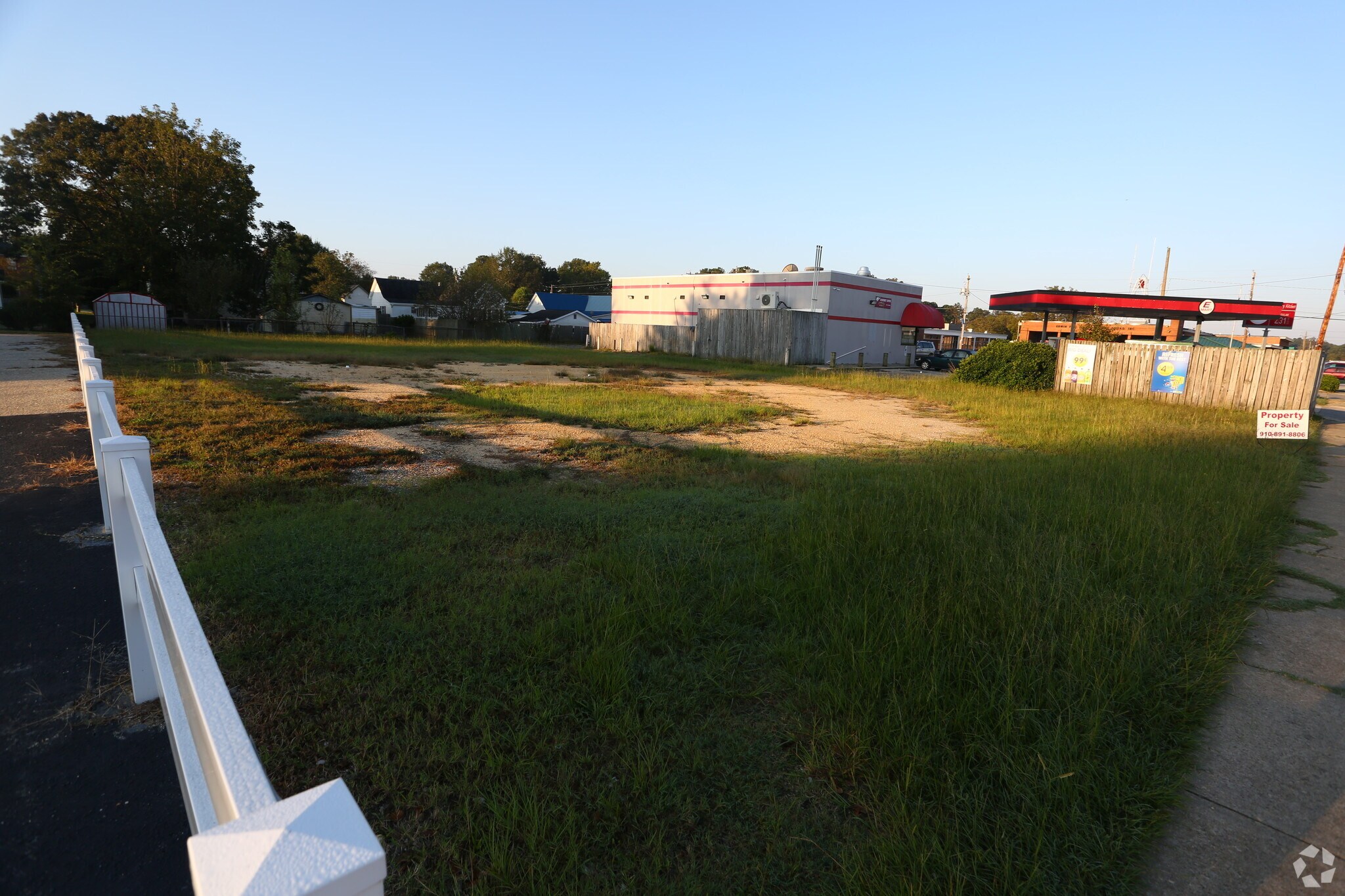 116 Denim Dr, Erwin, NC for sale Primary Photo- Image 1 of 1