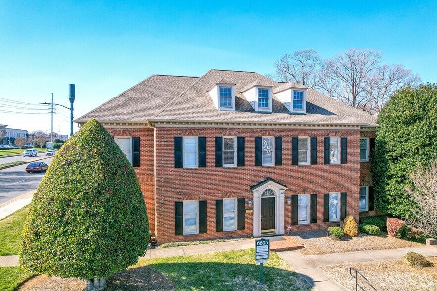 6805 Fairview Rd, Charlotte, NC for sale - Primary Photo - Image 1 of 4