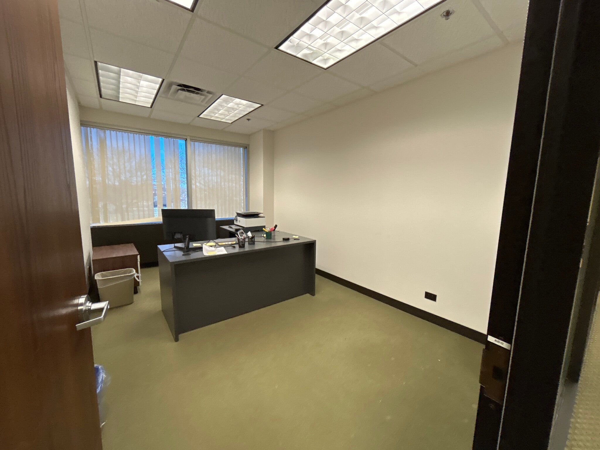 4749 Lincoln Mall Dr, Matteson, IL for lease Building Photo- Image 1 of 3