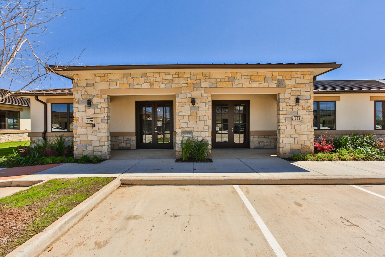 800 Bonaventure Way, Sugar Land, TX 77479