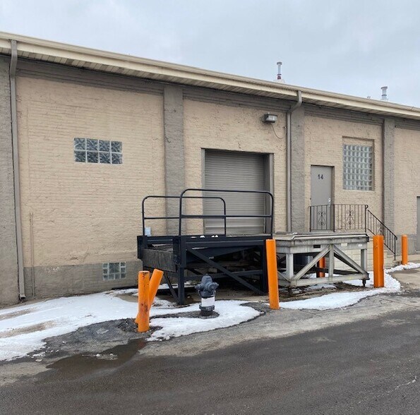 16135 New Ave, Lemont, IL 60439