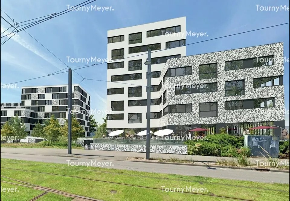 Office in Gouesnou for lease Building Photo- Image 1 of 4