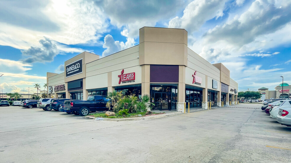 9798 Bellaire Blvd, Houston, TX for sale - Building Photo - Image 1 of 1