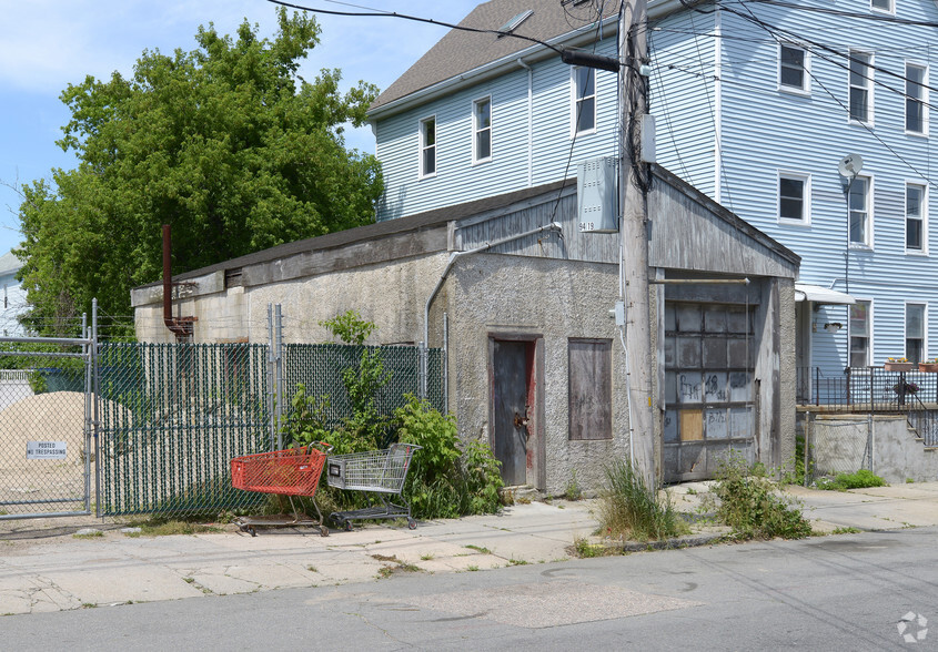 9 Beetle St, New Bedford, MA for sale - Primary Photo - Image 1 of 1