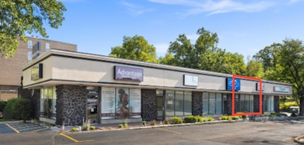 4408 N Knoxville Ave, Peoria, IL for lease Interior Photo- Image 2 of 6