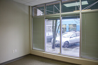 1701 SW Columbia St, Portland, OR for lease Interior Photo- Image 2 of 2