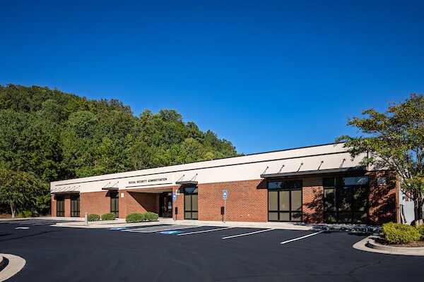 301 Point North Pl, Dalton, GA for sale Building Photo- Image 1 of 1