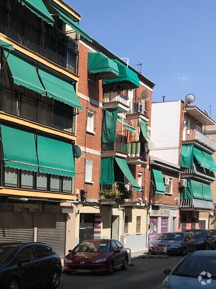 Multifamily in Madrid, Madrid for sale - Primary Photo - Image 1 of 1