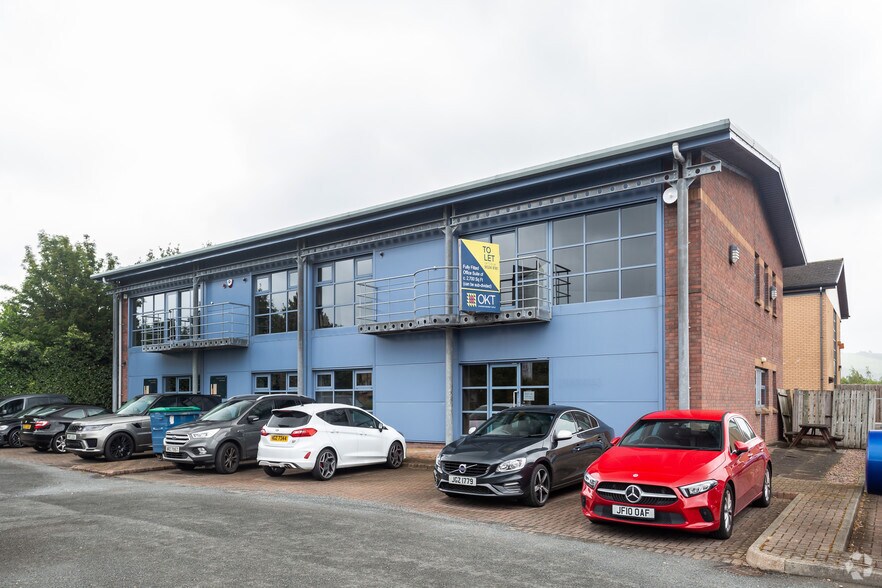 Heron Rd, Belfast, BT3 9LE