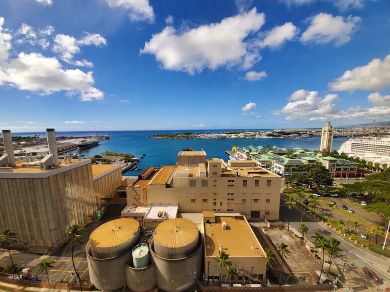 733 Bishop St, Honolulu, HI for lease - 20210111_112226 - Image 1 of 18