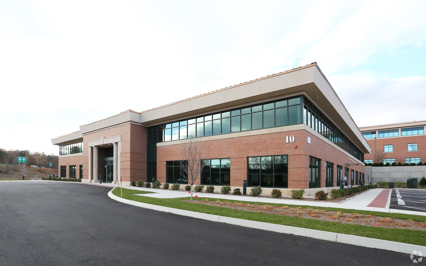 10 Birdseye Rd, Farmington, CT 06032