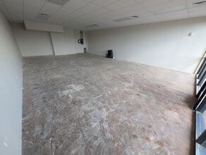 94-1144 Ka Uka Blvd, Waipahu, HI for lease Interior Photo- Image 2 of 6