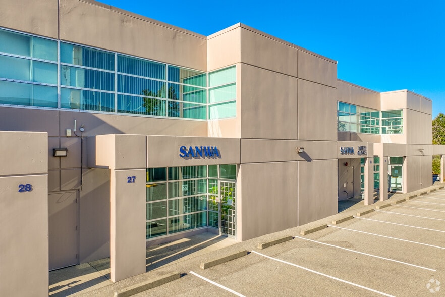 3871 North Fraser Way, Burnaby, BC for lease - Building Photo - Image 3 of 4