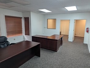 2111-2119 W March Ln, Stockton, CA for lease Interior Photo- Image 2 of 10