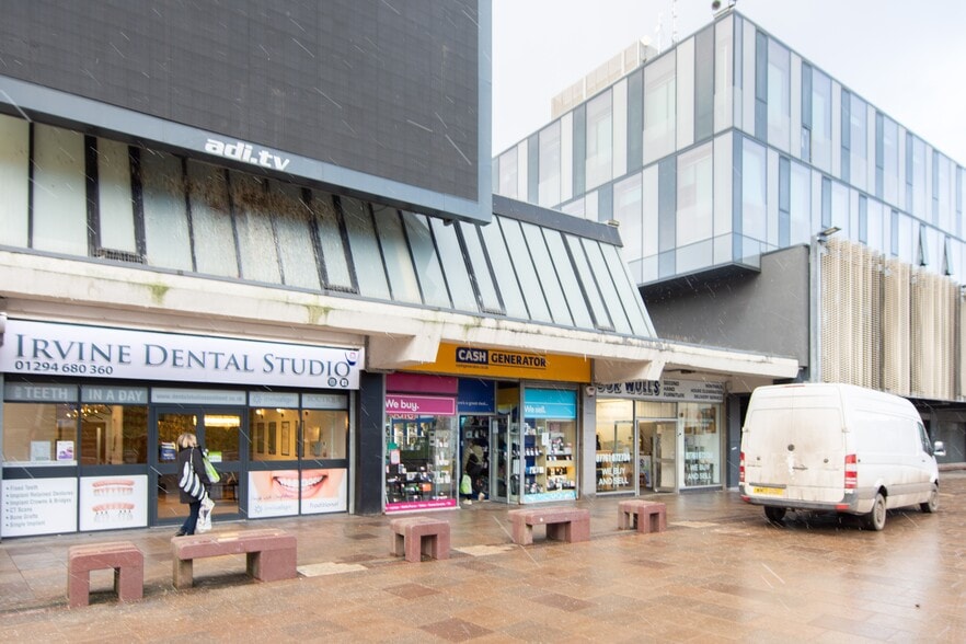 28-40 Bridgegate, Irvine for sale - Building Photo - Image 3 of 3