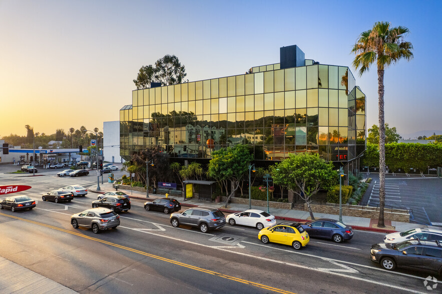 14455 Ventura Blvd, Sherman Oaks, CA for lease - Building Photo - Image 1 of 9