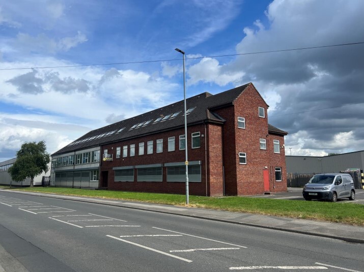 Methley Rd, Castleford for lease - Building Photo - Image 1 of 17