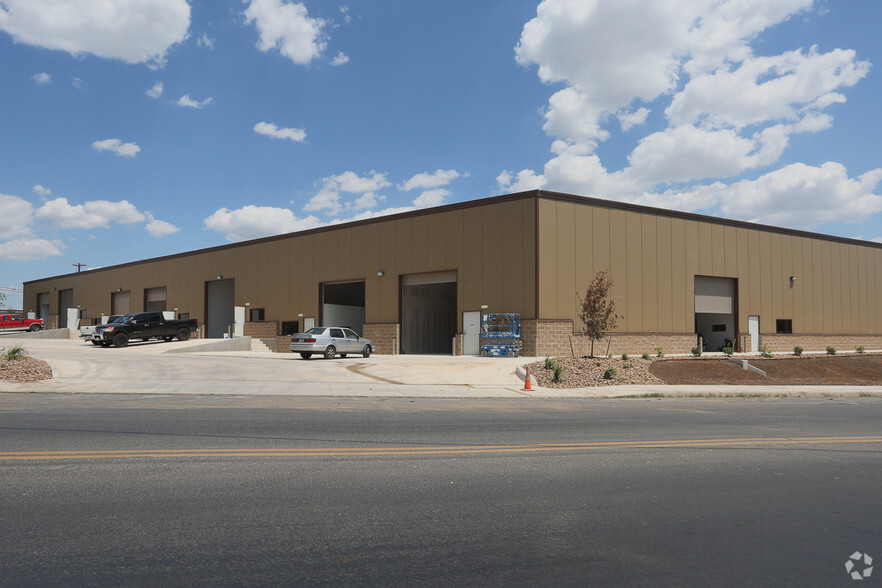 4700 Timco W, Leon Valley, TX for lease - Primary Photo - Image 1 of 10