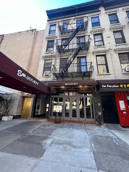 242-244 E 79th St, New York, NY for lease - Building Photo - Image 1 of 3
