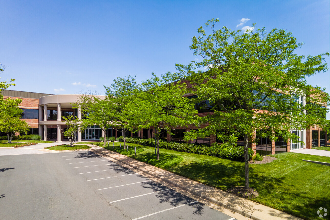 14850 Conference Center Dr, Chantilly, VA 20151 | LoopNet