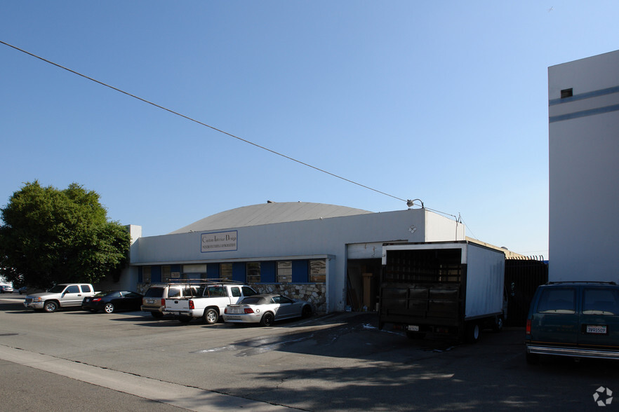 7800 Industry Ave, Pico Rivera, CA for lease - Building Photo - Image 2 of 3