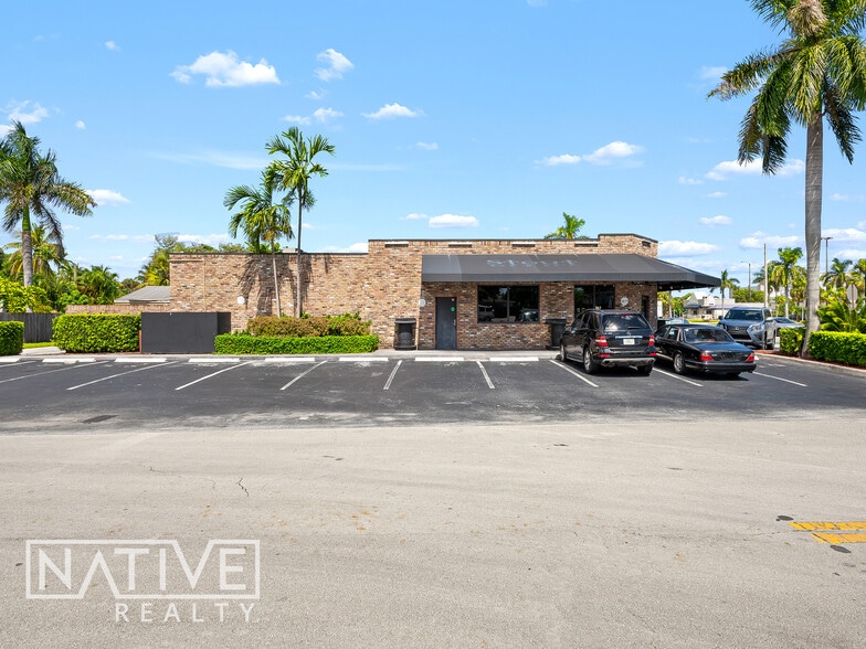 Prime Two-Parcel Opportunity portfolio of 2 properties for sale on LoopNet.com - Building Photo - Image 3 of 35