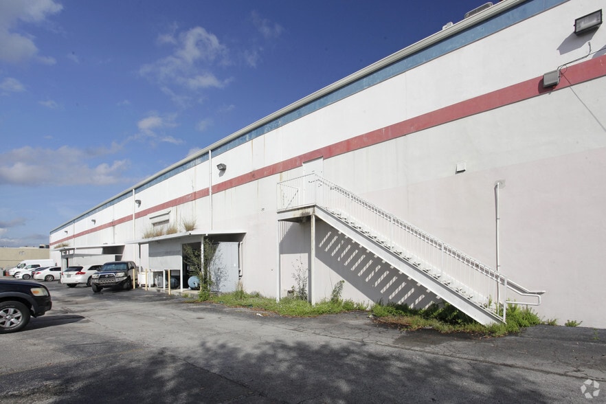 2851 Evans St, Hollywood, FL for lease - Building Photo - Image 3 of 27