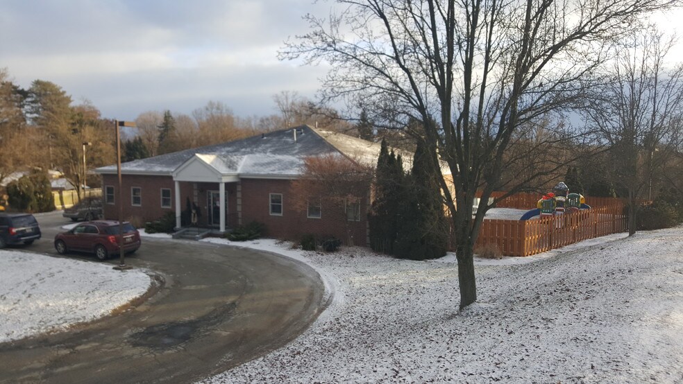 732 E McMurray Rd, Canonsburg, PA 15317