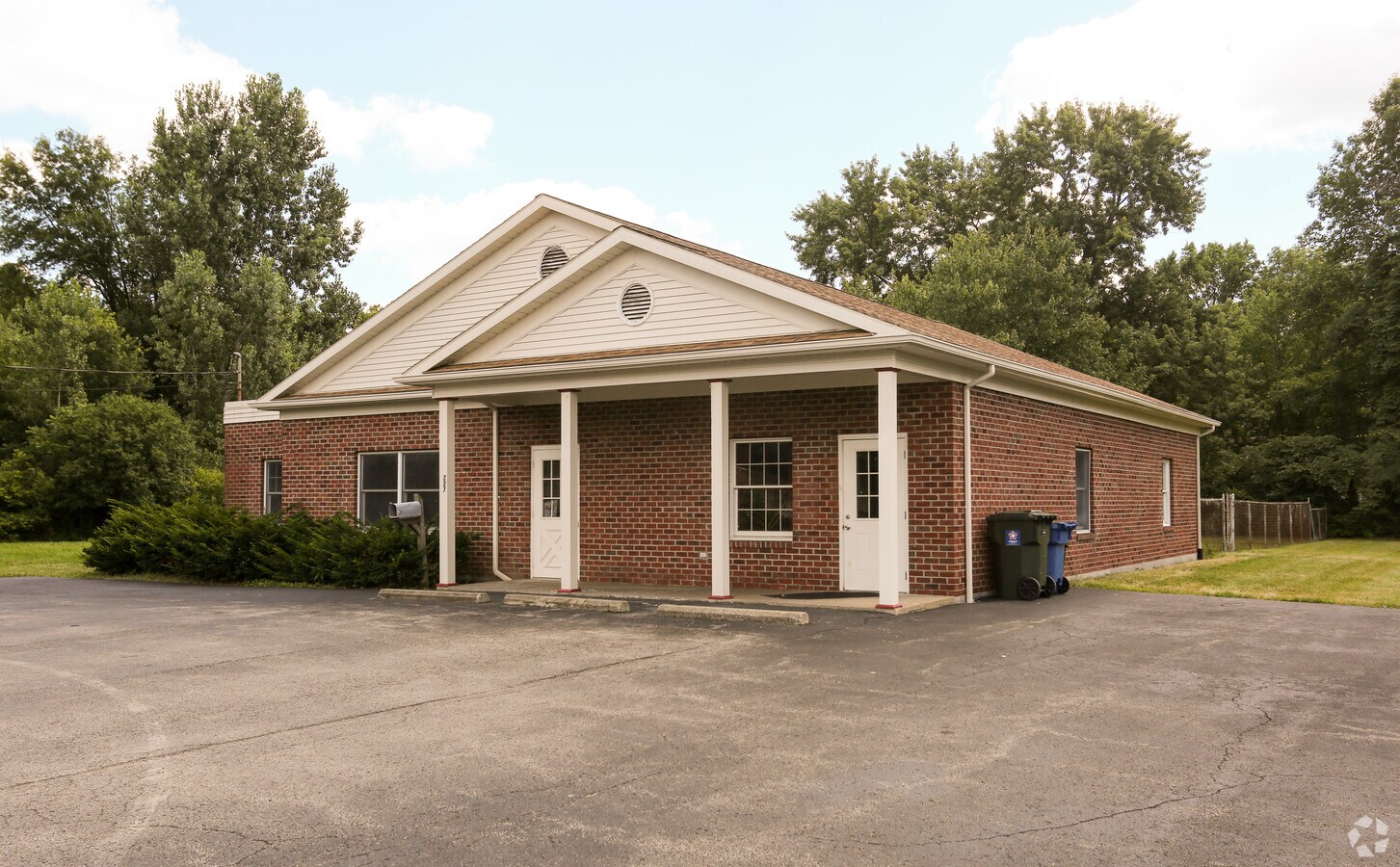 227 E Liberty St, Youngstown, OH 44505