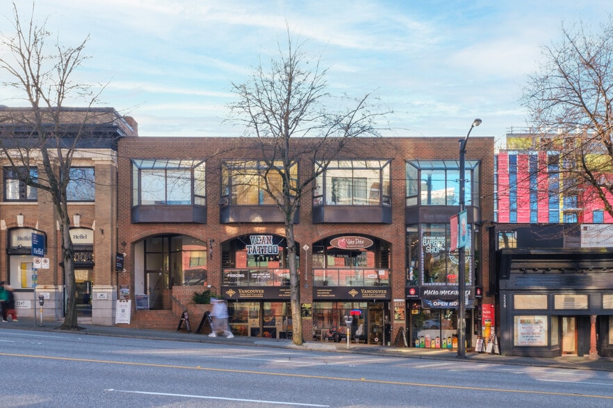 2235 Granville St, Vancouver, BC for lease - Building Photo - Image 1 of 1