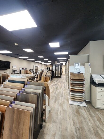 159 Lichfield Blvd, Fredericksburg, VA for lease - Building Photo - Image 2 of 15