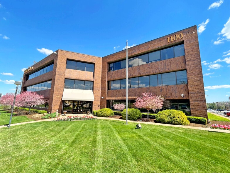 1100 N Lindbergh Blvd, Saint Louis, MO 63132 Soft Surroundings