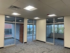 100 Corporate Center Dr, Camp Hill, PA for lease Interior Photo- Image 2 of 4