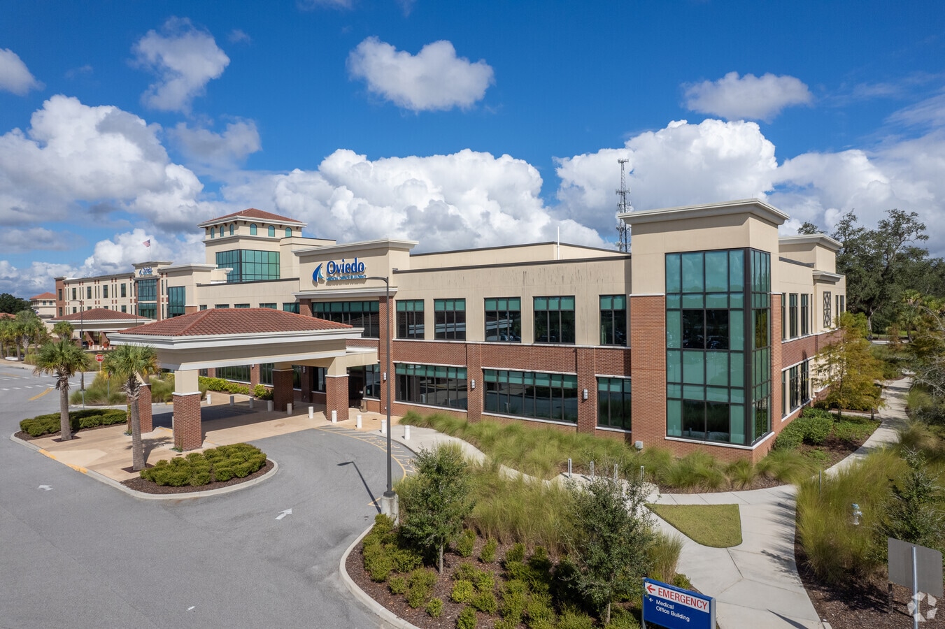 8400 Red Bug Lake Rd, Oviedo, FL 32765 Oviedo Medical Office Building