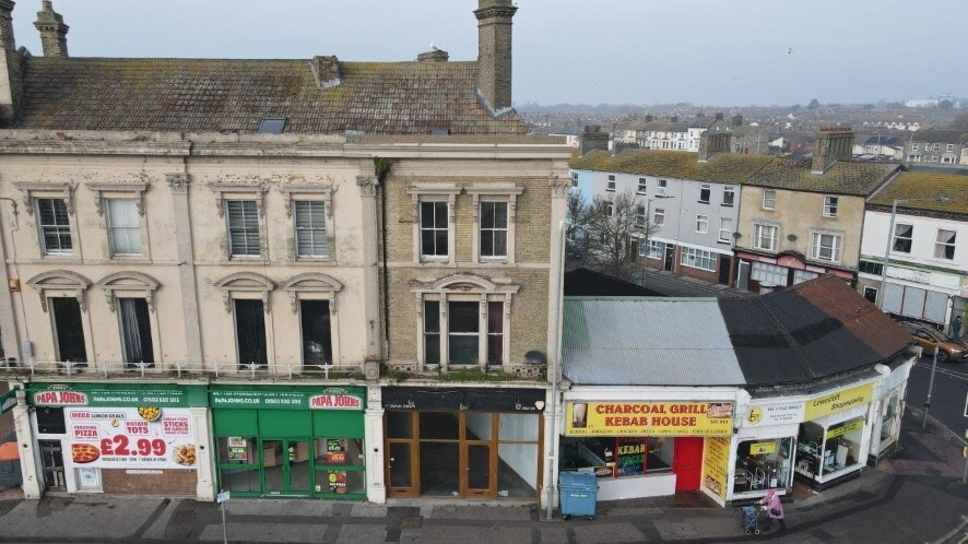 11 Station Sq, Lowestoft for sale Primary Photo- Image 1 of 1
