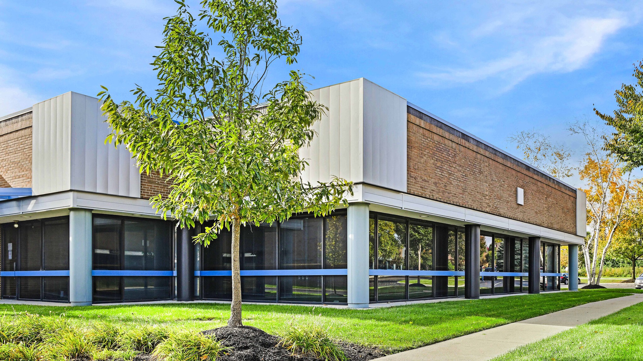 4860-4936 Blazer Memorial Pky, Dublin, OH for lease Building Photo- Image 1 of 9