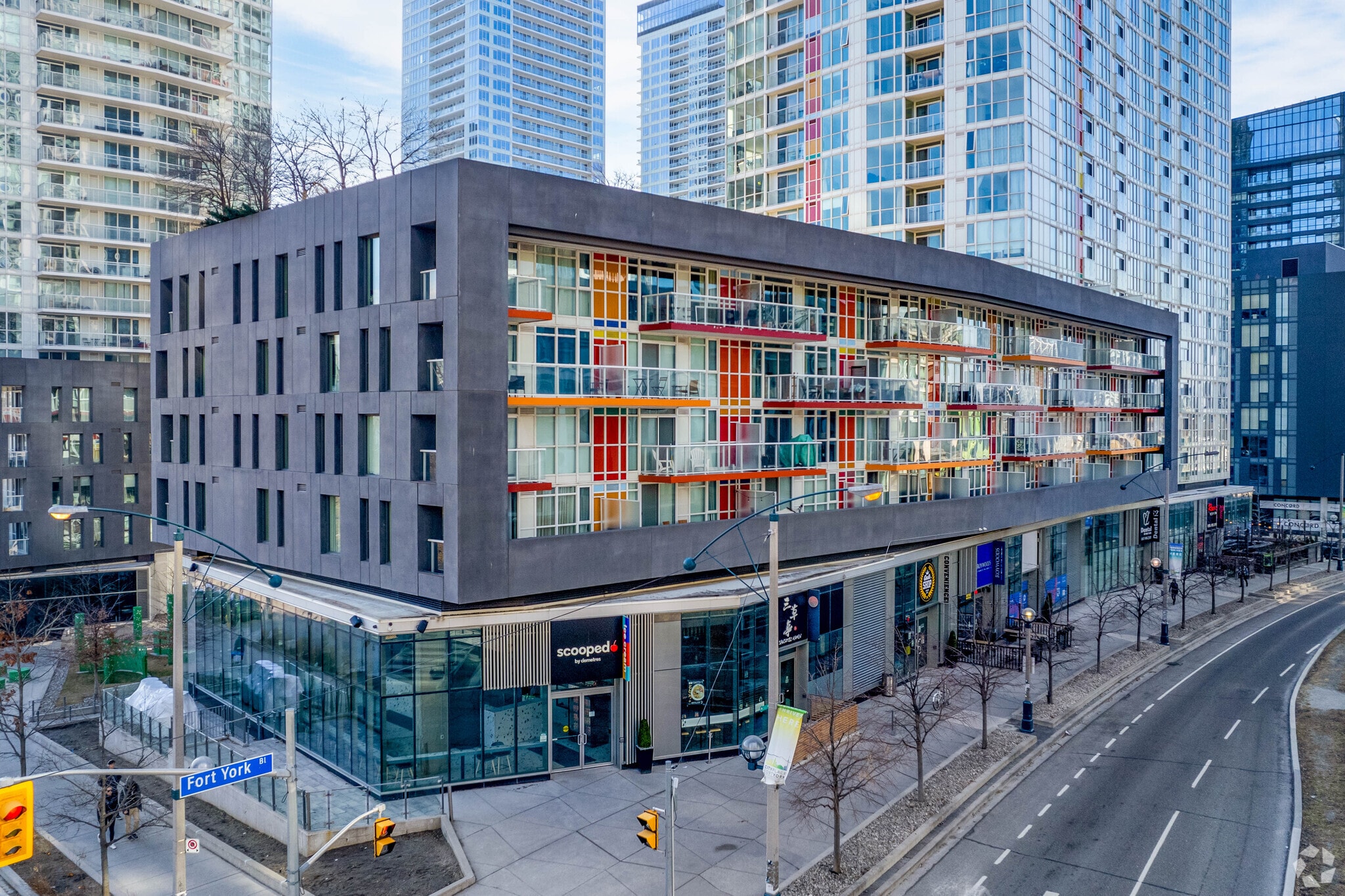 123 Fort York Blvd, Toronto, ON for lease Primary Photo- Image 1 of 18
